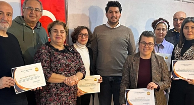 Küçükkuyu'da Yaratıcı Yazarlık Atölyesi tamamlandı