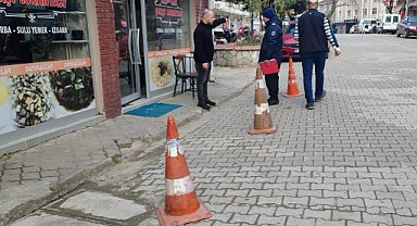 Lapseki’de kamusal alanlarda düzenleme çalışmaları sürüyor