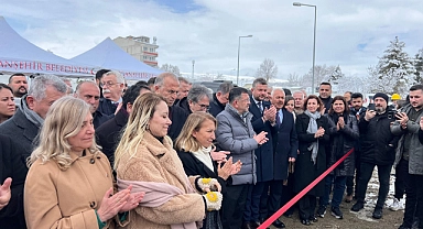 Milletvekili Güneşhan, Malatya’da depremzedelere destek ziyaretinde bulundu
