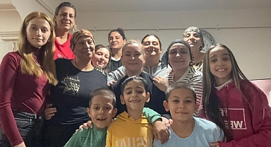 Neşe Öztürk, Şen Mahalle’de vatandaşlarla buluştu
