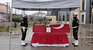 Polis Memuru Samet Bayraktar son yolculuğuna uğurlandı