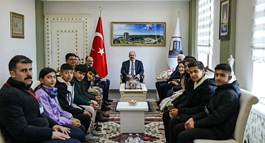 Şırnaklı öğrencilerden Vali Ömer Toraman’a ziyaret