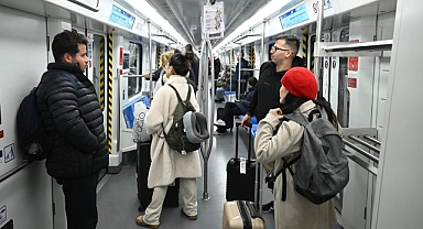 Türkiye'nin en hızlı metrosu yolcu rekoru kırdı