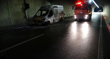 Assos Tüneli'nde ambulans alev aldı