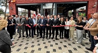 Bayramiç’te Debboy Kafe açıldı