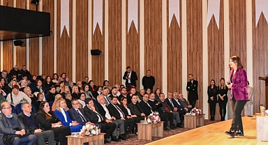Biga'da Türkiye'de Emekçi Kadılar Söyleşisi gerçekleştirildi