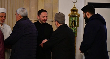 Biga Kaymakamı Ercan Kayabaşı vatandaşlarla bayramlaştı