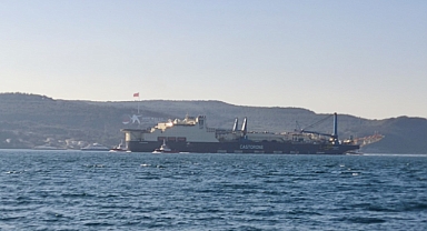 Boru Döşeme Gemisi ‘Castorone’ Çanakkale Boğazı’ndan geçti!
