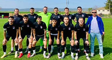 Bozcaadaspor liderliğini korudu