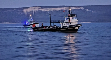 Çanakkale açıklarında 109 düzensiz göçmen ve 3 göçmen kaçakçısı yakalandı