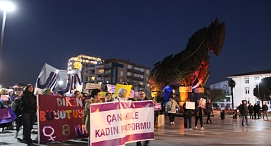 Çanakkale’de 8 Mart Gece Yürüyüşü