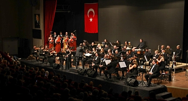 Çanakkale Zaferi'nin 110. yıl dönümünde anlamlı konser