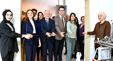 ÇOMÜ Güzel Sanatlar Fakültesi Nit Örme Atölyesi açıldı