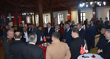 Gelibolu’da resmi bayramlaşma programı düzenlendi