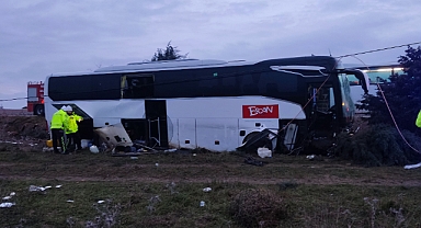 Gelibolu'daki otobüs kazasında yaralı sayısı 37'ye yükseldi