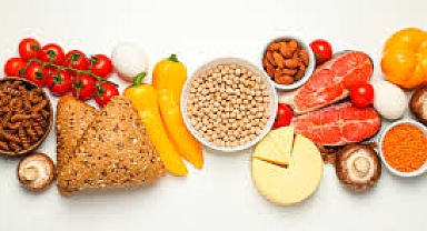 Hangi yiyecekler kan şekerinizi fırlatıyor? Şekeri yüksek olanlar hangi besinlerden uzak durmalı?