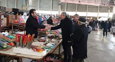İYİ Parti Çan İlçe Başkanı Mehmet Ali Erol, pazar esnafını ziyaret etti