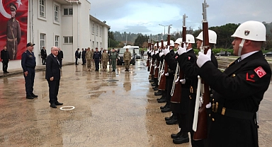Millî Savunma Bakanı Yaşar Güler Çanakkale’de İncelemelerde Bulundu