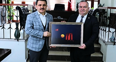 Tarihi Alan Başkanı İsmail Kaşdemir’den Çanakkale Barosu’na Ziyaret