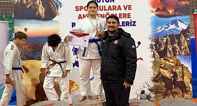 Yeniceli Sümeyye Işıktaş, Türkiye Judo Şampiyonu Oldu!