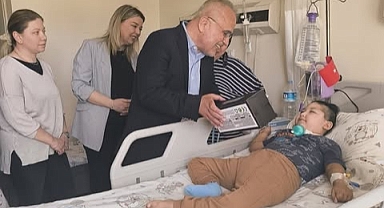 AK Parti Çanakkale İl Teşkilatından Çocuk Servisi'ne ziyaret