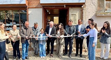 Bayramiç’te sanatın yeni adresi: Yağmur Sanatevi açıldı