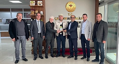 Bayramiçli arıcı Mehmet Yalnız, Kestane Balı kategorisinde birinci oldu