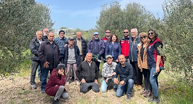 Bozcaada’da zeytin üreticilerine uygulamalı budama ve aşılama eğitimi