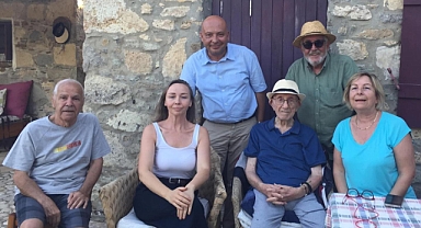 Bozcaadalı Gravür Sanatçısı Fethi Kayaalp 103 yaşında