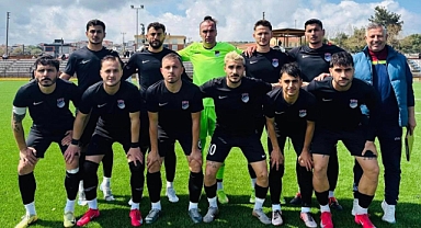 Bozcaadaspor rakibini yenerek liderliğini korudu