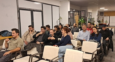 ÇABİP & KOZA İngilizce Konuşma Kulübü’nde Film Gecesi