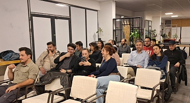 ÇABİP & KOZA İngilizce Konuşma Kulübü’nde Film Gecesi