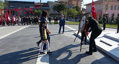 Çanakkale'de 23 Nisan çelenk töreni ile kutlandı