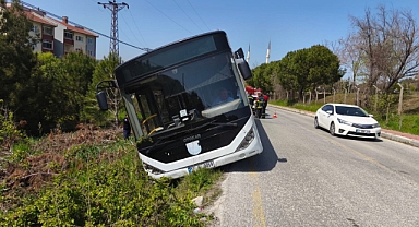 Çanakkale'de toplu taşıma otobüsü yoldan çıktı