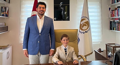Küçükkuyu’da 23 Nisan’da Başkanlık Makamı Umut’a emanet edildi