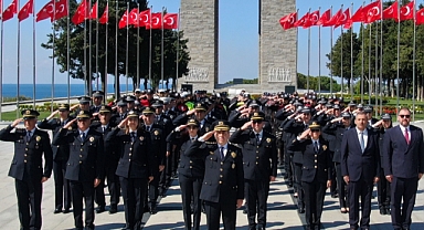 Polis Haftası’nda Çanakkale Şehitler Abidesi’nde anlamlı ziyaret