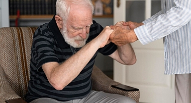 Sessizce gelen tehlike Parkinson hastalığına dikkat!
