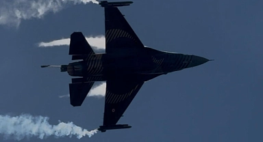 SOLOTÜRK Çanakkale'de gösteri yaptı