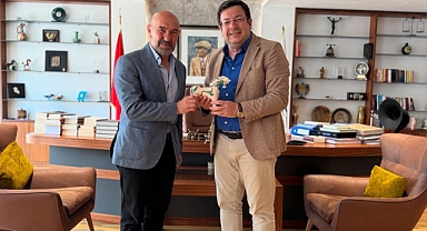 Tunç Soyer'den Başkan Erkek'e ziyaret