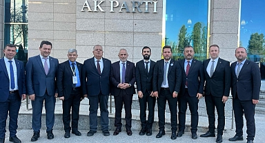 AK Parti Çanakkale Teşkilatı Ankara’da İlçe Teşkilatları toplantısı’nda buluştu
