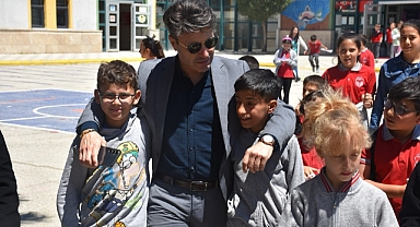 Başkan Soyuak’tan özel öğrencilere ziyaret