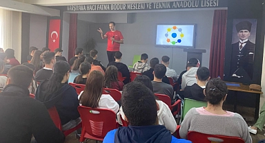 Çan'da öğrencilere CV hazırlama ve mülakat teknikleri eğitimi verildi