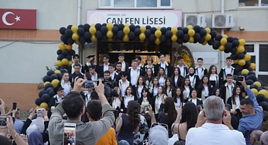 Çan Fen Lisesi'nde mezuniyet coşkusu