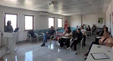 Çanakakle'de turizm işletmesi sahiplerine Lejyonella eğitimi verildi
