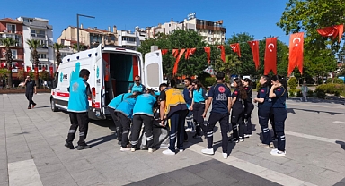 Çanakkale’de 6.5 büyüklüğünde deprem senaryosu tatbikatla gerçekleştirildi