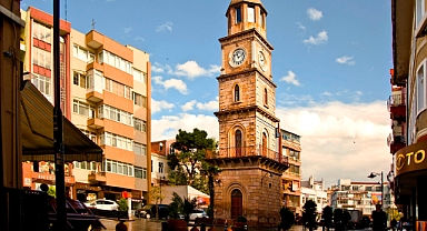 Çanakkale'nin simgesi Saat Kulesi zamana meydan okuyor