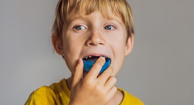 Çocuklarda diş sıkma durumu psikolojik mi yoksa anatomik bir durum mu?