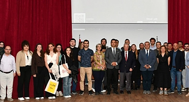 ÇOMÜ'de "Akademik Mikroçevre ve Bilimde Merakın Önemi" konferansı gerçekleştirildi
