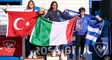 Ekşi çiftinin Maviş'i Elis, Avrupa ikincisi