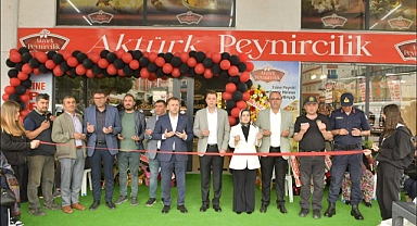 Ezine’de Aktürk Peynircilik dualarla açıldı